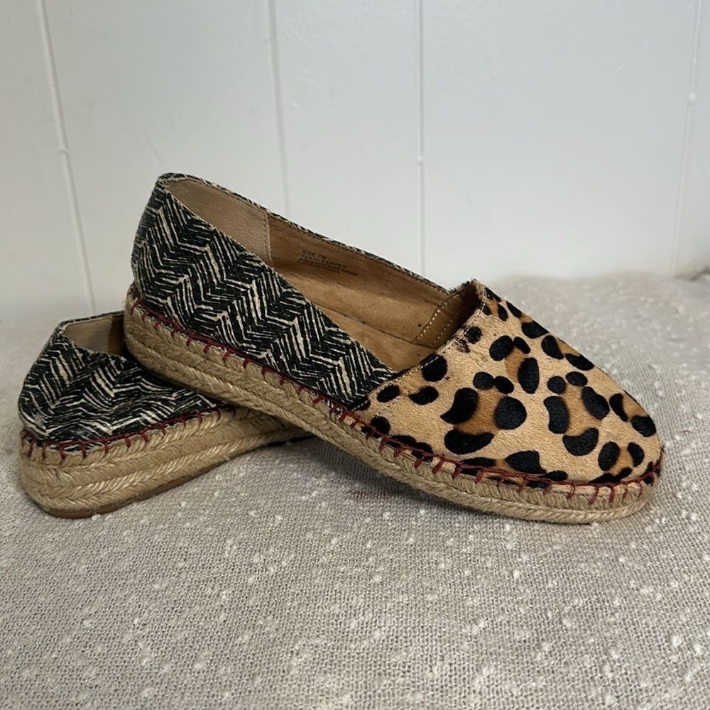 SOFT SURROUNDINGS Nissa Leopard Animal Print Espadrille Shoes Slip On Loafers 7